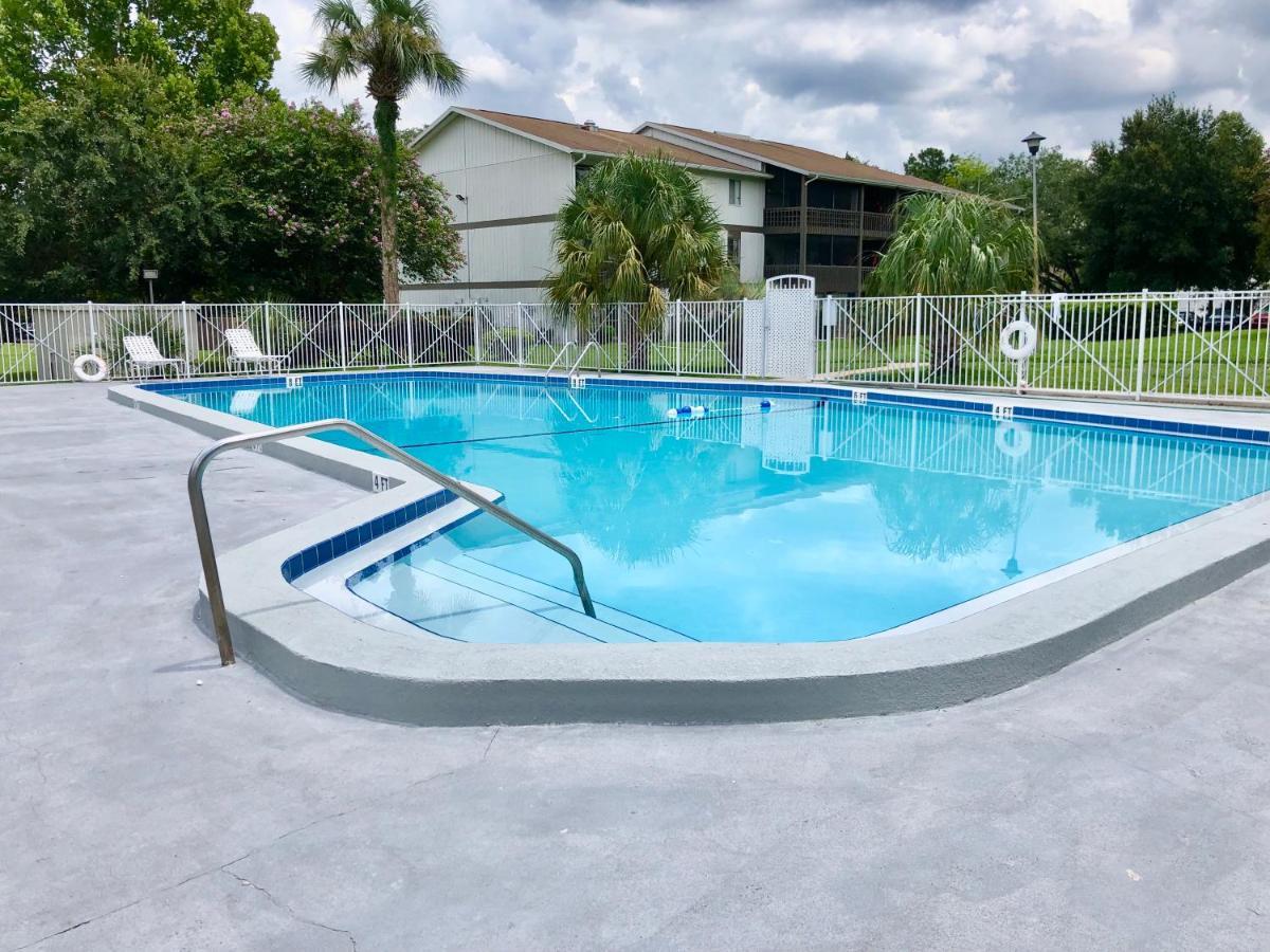 Oaks Modern & Comfy Condo In The Perfect Location Γκέινσβιλ Εξωτερικό φωτογραφία